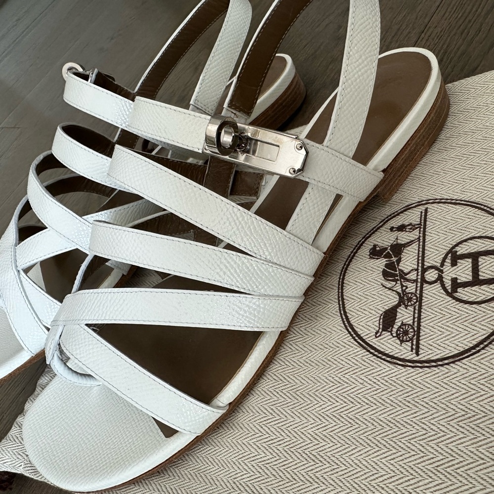 New NWT Kelly buckle HERMES slides shoes sandals 37 white leather
